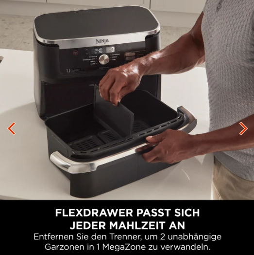 Ninja Heißluftfritteuse beim Garen von Fleisch in einer modernen Küche