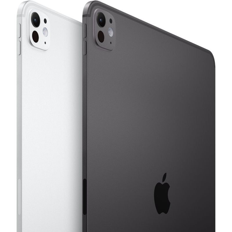 Zwei Tablets in Silber und Space Grau, Rückansicht mit Dual-Kamera und Apple-Logo
