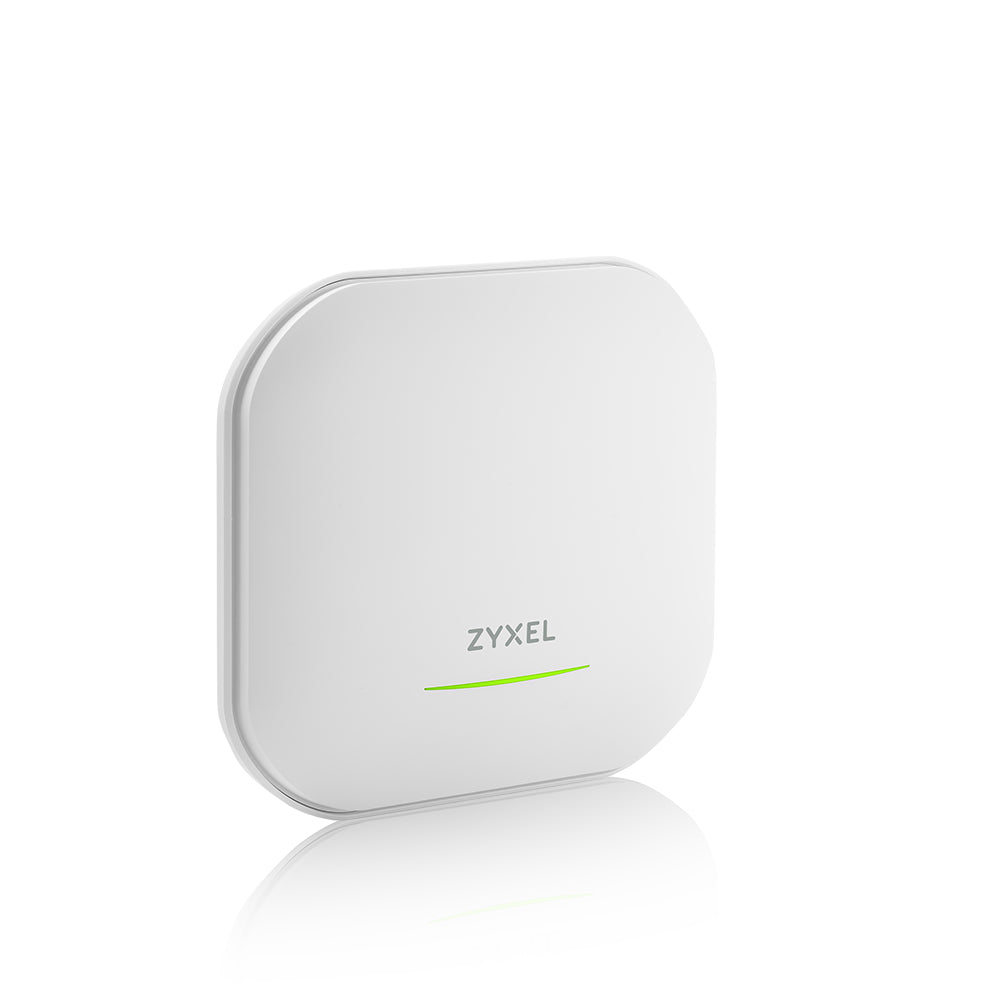 Zyxel NWA220AX‑6E Dual-Radio Wi-Fi 6E Access Point, AXE5400, PoE, NebulaFlex, zeigt das Gerät mit Antennen und Anschluss.